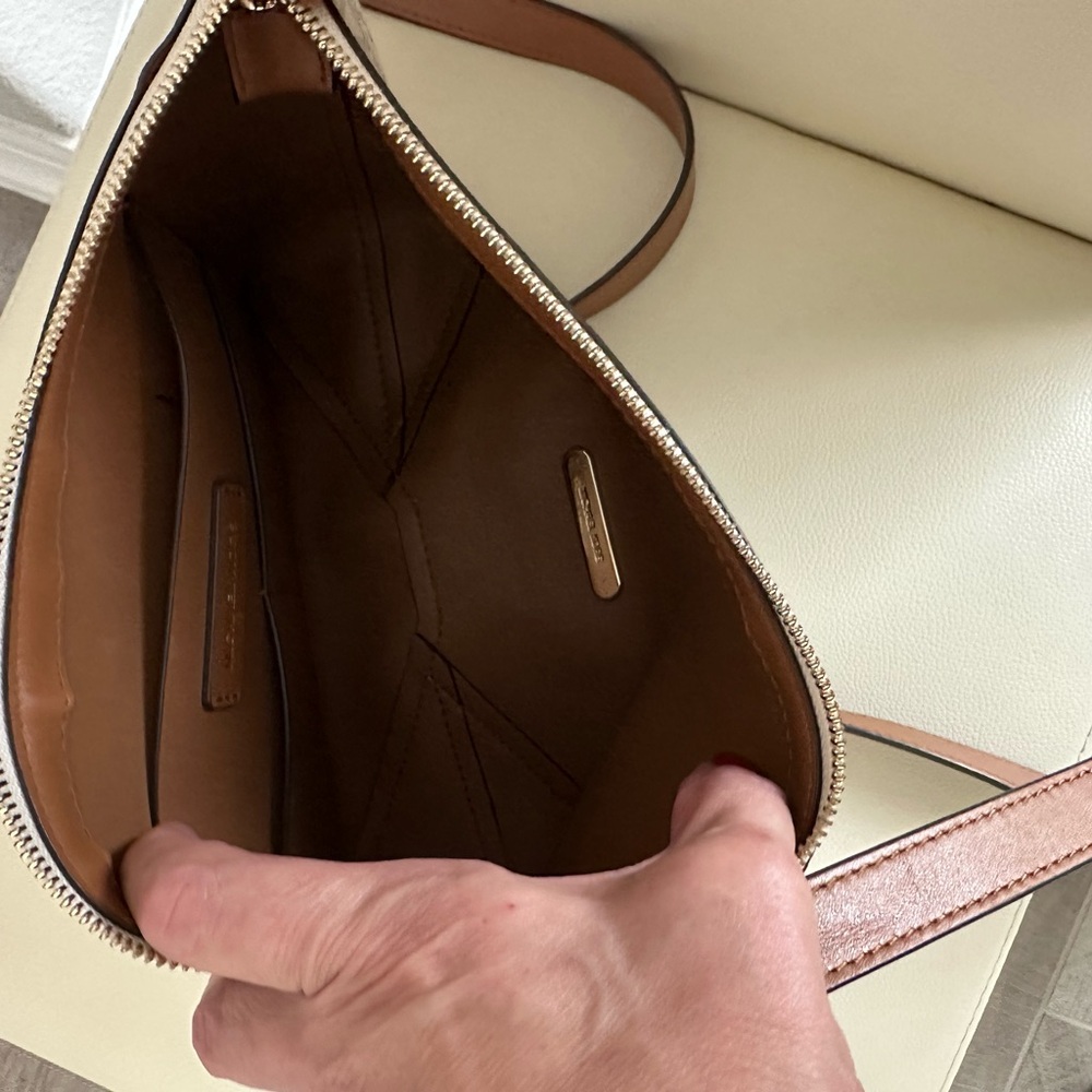 Michael Kors Crossbody bag - Picture 7 of 10